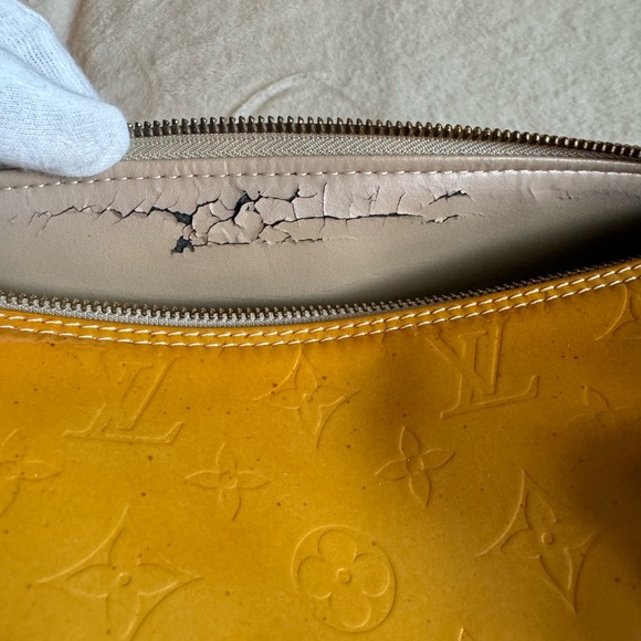 100% Authentic Louis Vuitton Monogram Vernis Bedford Handbag - Picture 15 of 16